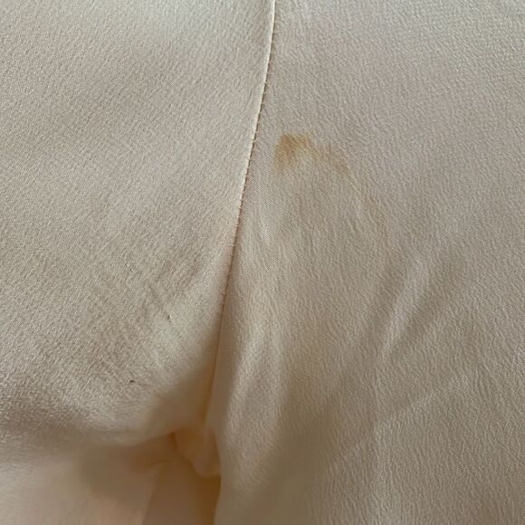 Vintage 80s Liz Claiborne cream/ivory silk button down shirt - Picture 6 of 11